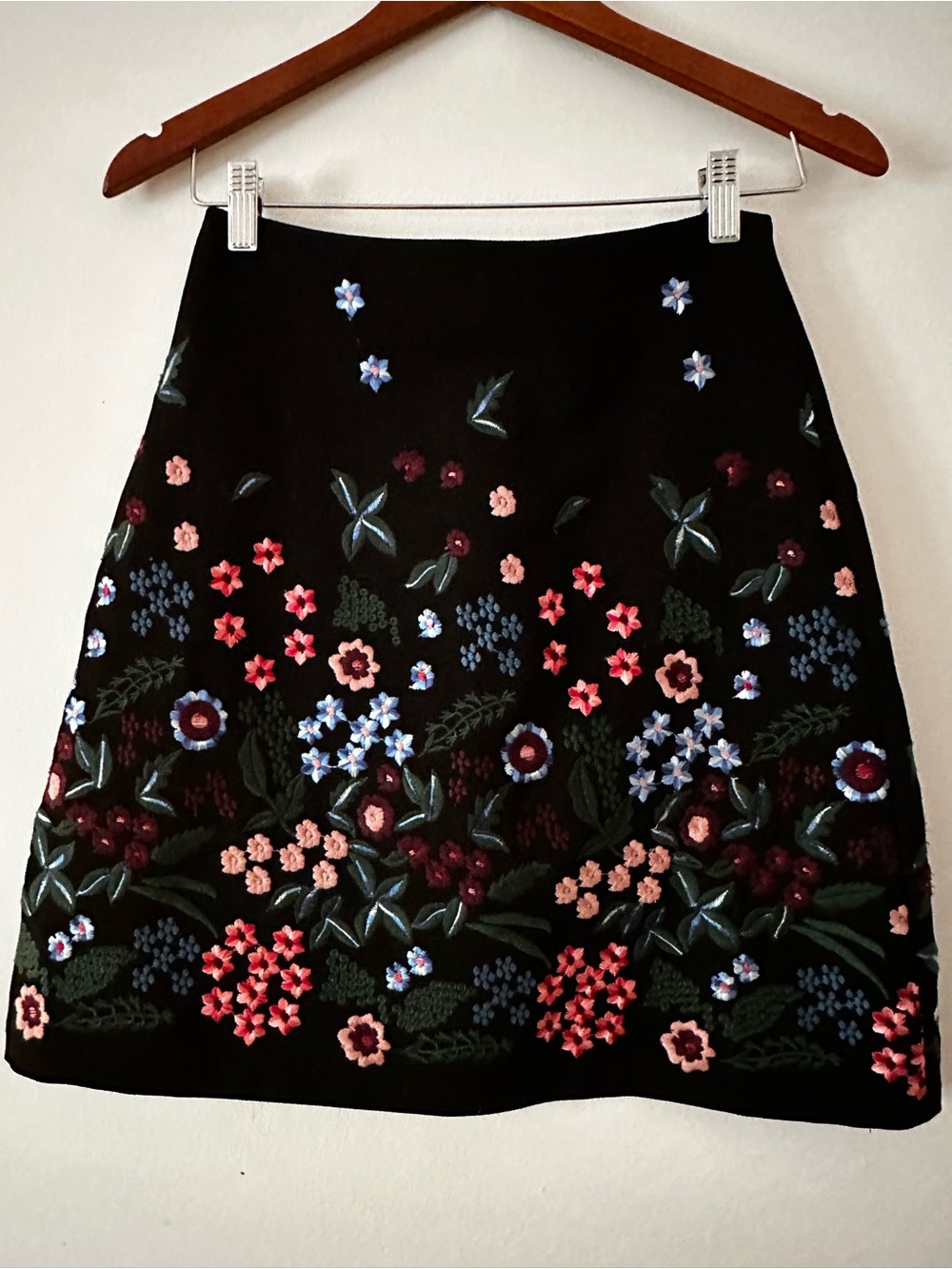 Zara Black Mini Skirt with Multicolor Floral Embroidery